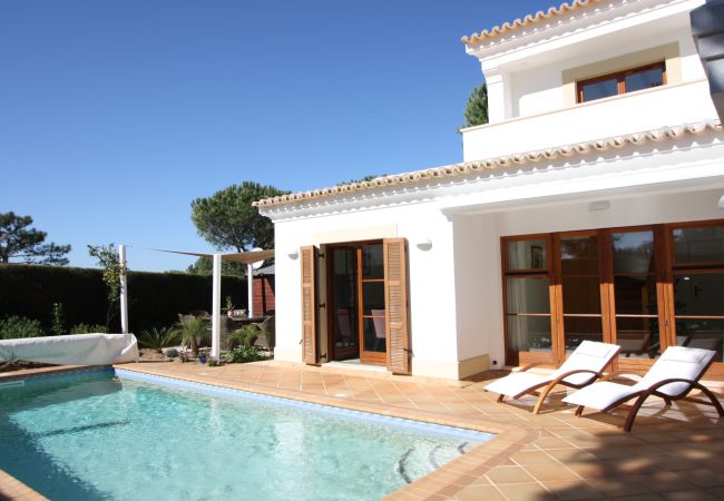  à Vila do Bispo - Holiday House with Pool and Garden in Alma Verde